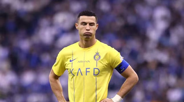 Al-Hilal 3-0 Al-Nassr. Mitrovic câștigă derby-ul cu Cristiano Ronaldo, care acuză vehement arbitrajul Cristiano Ronaldo, deceționat în meciul Al-Hilal - Al-Nassr 3-0