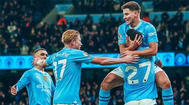 Manchester City 3-1 Burnley. Dublă Alvarez în meciul revenirii lui Haaland Dublă pentru Julian Alvarez în meciul Manchester City - Burnley 3-1