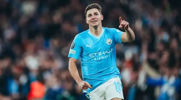 Manchester City 3-1 Steaua Roșie Belgrad. City pornește cu o victorie campania de apărare a trofeului Champions League Dublă pentru Julian Alvarez în meciul Manchester City - Steaua Roșie Belgrad 3-1