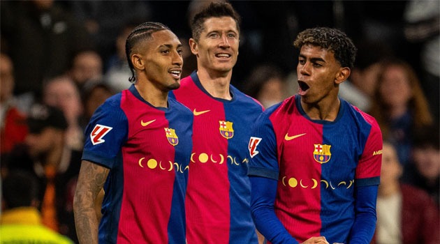 Real Madrid 0-4 Barcelona. Lewandowski, Lamine, Raphinha și Hansi Flick rescriu istoria El Clasico Raphinha, Lewandowski și Lamine Yamal, marcatorii în Real Madrid -Barcelona 0-4